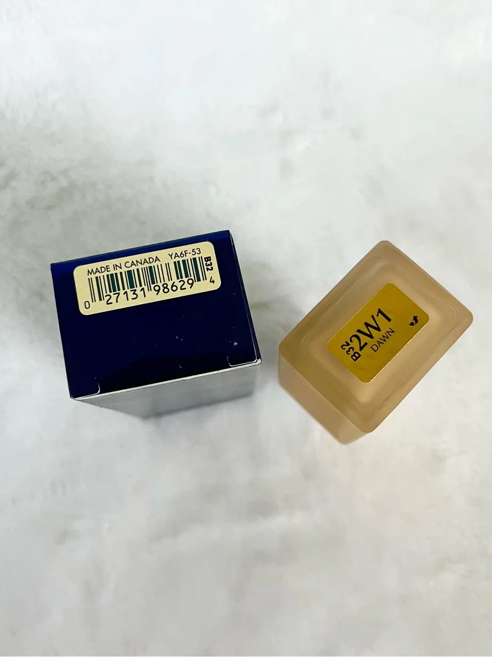Estée Lauder Double Wear Stay-in-Place Longwear Matte Foundation #2W1 Dawn 30ml